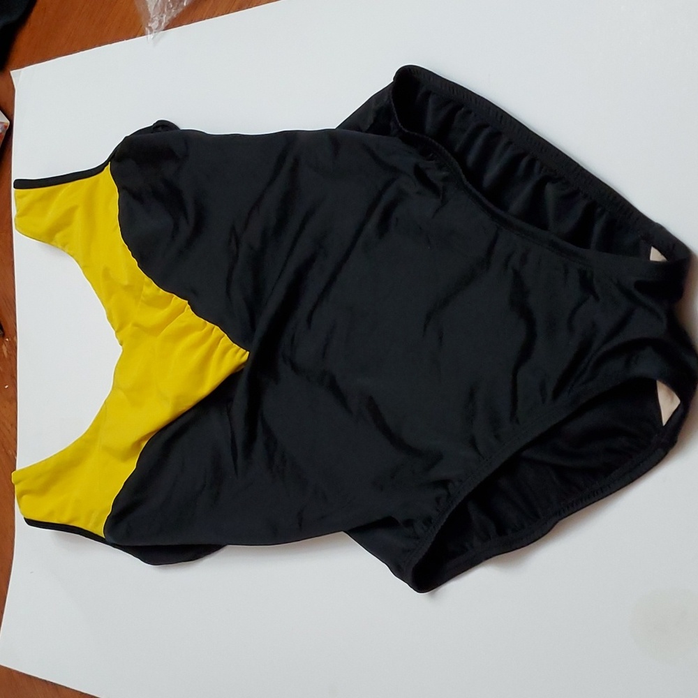 Longitude  one piece swimsuit Sz 10 black/Yellow swimwear